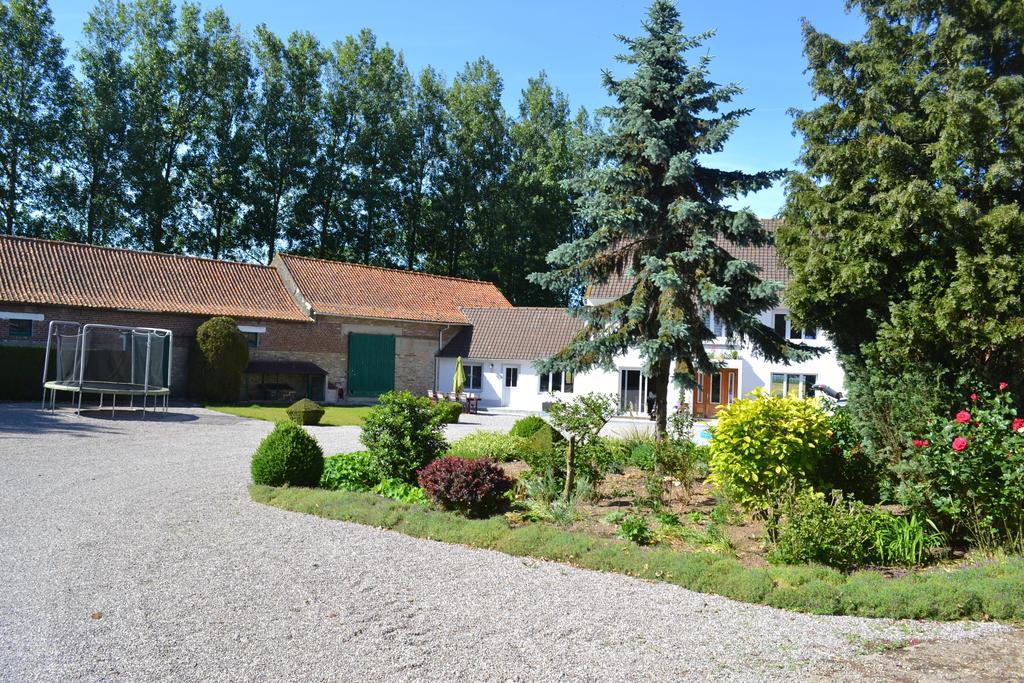 Ferme "Les Flaquettes" Bed and Breakfast Guînes Exteriör bild